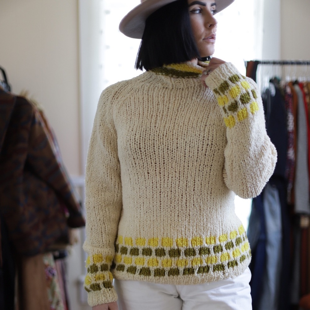 Vintage 70’s knit pullover sweater